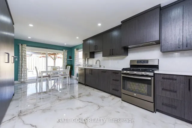 Additional image 10 of 23 HARTFORD Tr