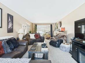 Additional image 5 of 5716-48B Avenue