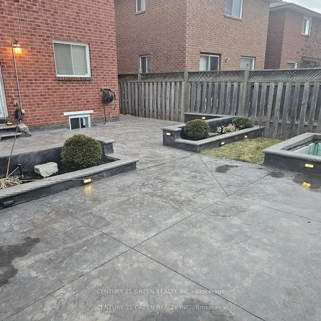 Additional image 19 of 76 Metzak Dr