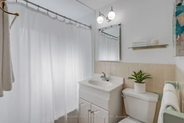 Additional image 23 of 1203 Saturnia Cres