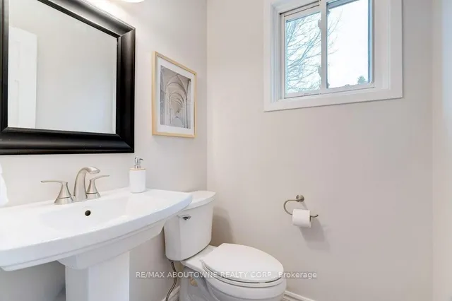 Additional image 15 of 1187 Lambeth Rd