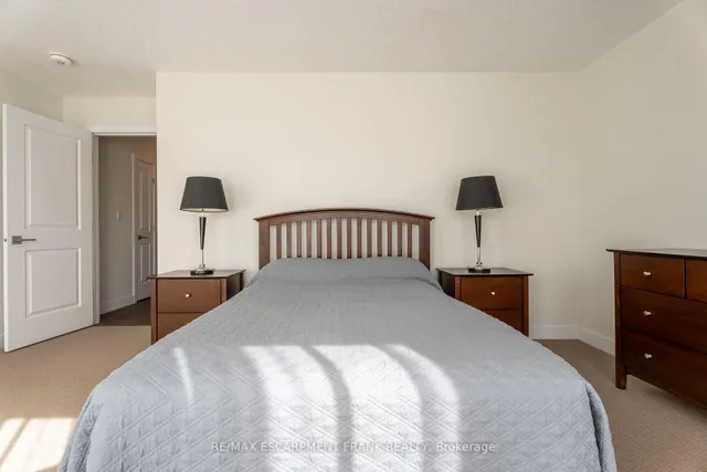 Additional image 43 of 412 KLEIN Circ