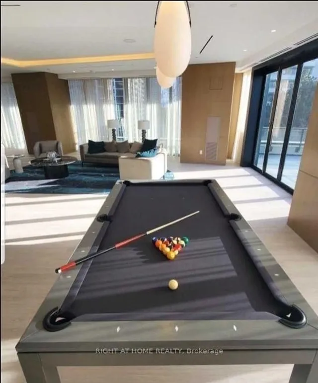 Additional image 28 of 575 Bloor St Unit 1502