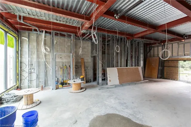 Additional image 4 of 293 King St