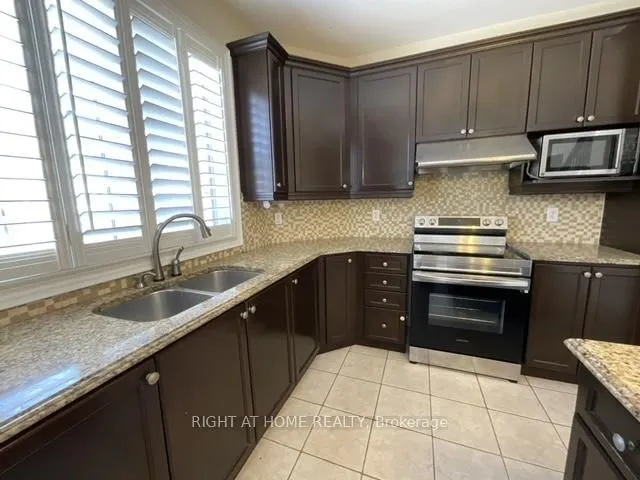 Additional image 10 of 26 Kidd Cres