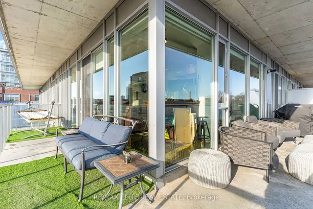 Additional image 22 of 201 Carlaw Ave Unit 412