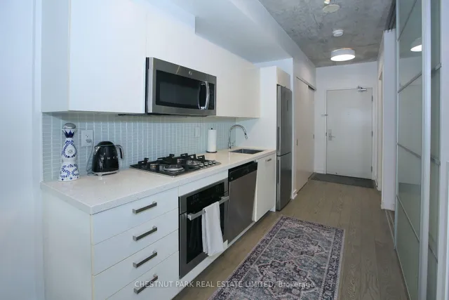 Additional image 9 of 39 Brant St Unit 310