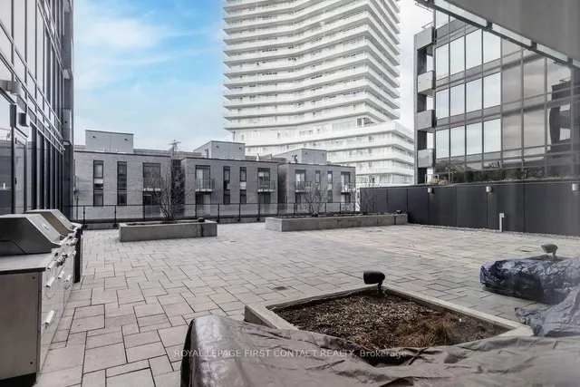 Additional image 32 of 4208 Dundas St Unit 606