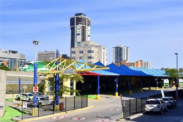 Additional image 36 of 135 James St Unit 502