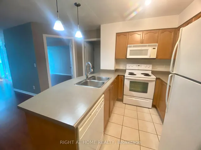 Additional image 9 of 18 Yonge St Unit 1116