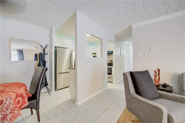 Additional image 7 of 71 Vanier Dr Unit 109