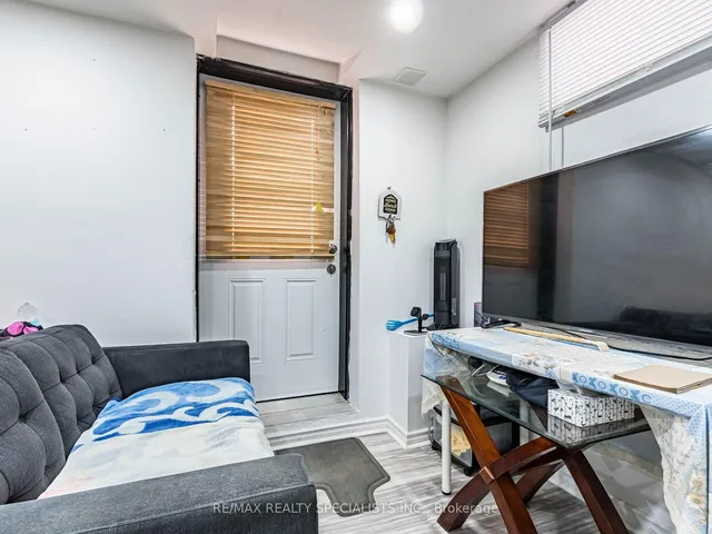 Additional image 30 of 73 Zia Dodda Cres