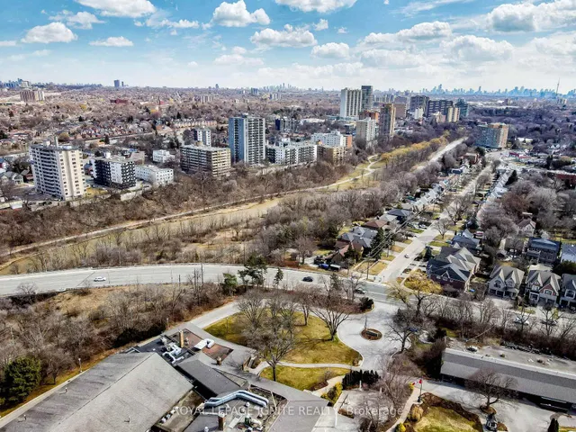 Additional image 40 of 53 Riverview Hts