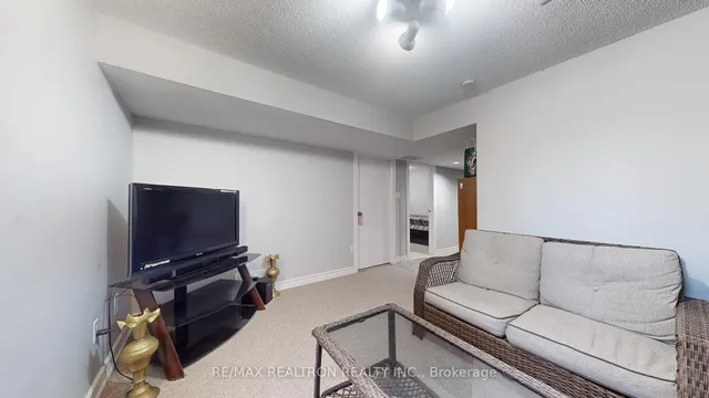 Additional image 22 of 91 Tineta Cres