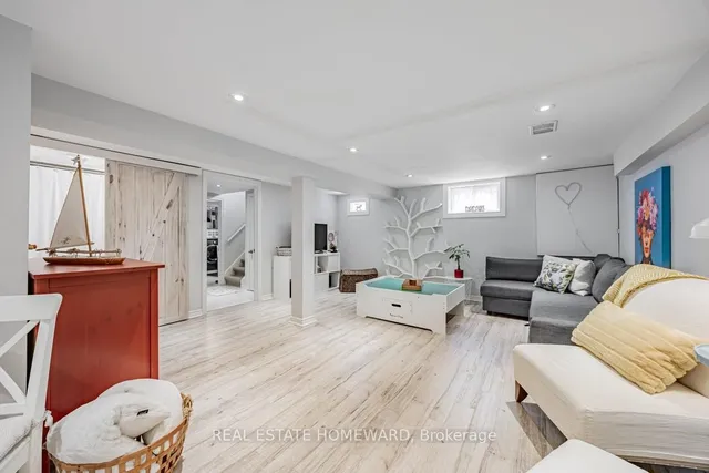 Additional image 22 of 39 Compton Dr