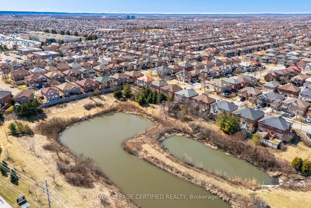 Additional image 38 of 70 Rivermere Crt