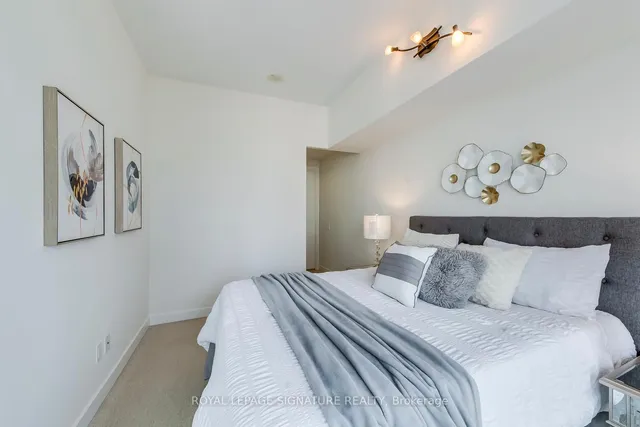 Additional image 19 of 33 Charles St Unit 2009