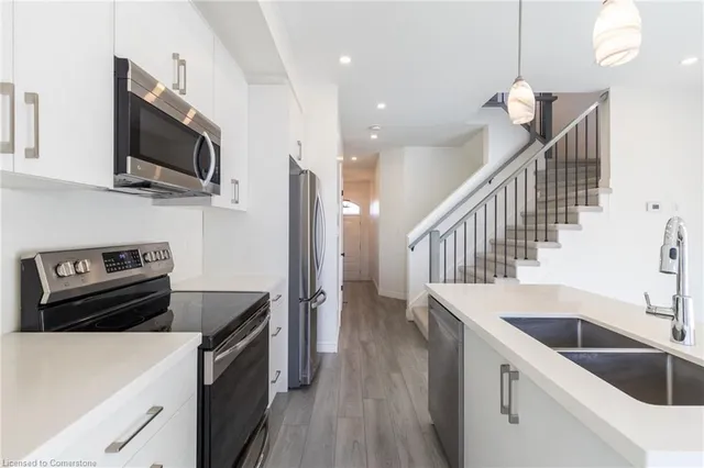 Additional image 9 of 730 Knox Ave