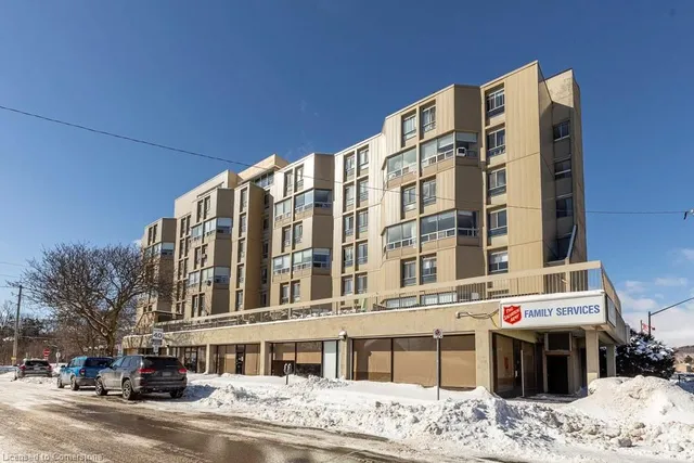 Additional image 39 of 10 John St Unit 605