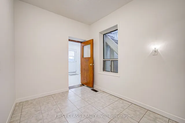 Additional image 15 of 3 Clinton Pl