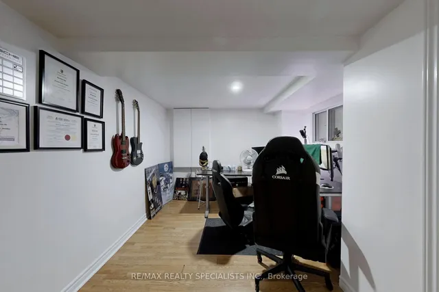 Additional image 46 of 4 Beresford Cres