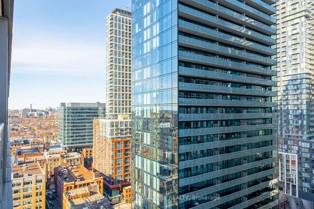 Additional image 27 of 8 Charlotte St Unit 2006