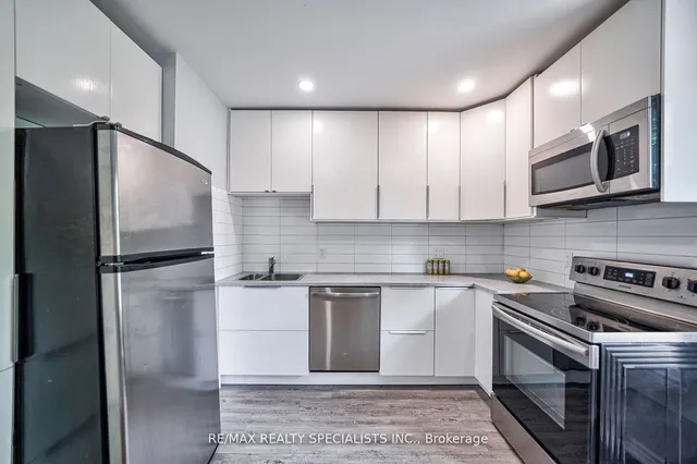 Additional image 16 of 108 Victoria Ave