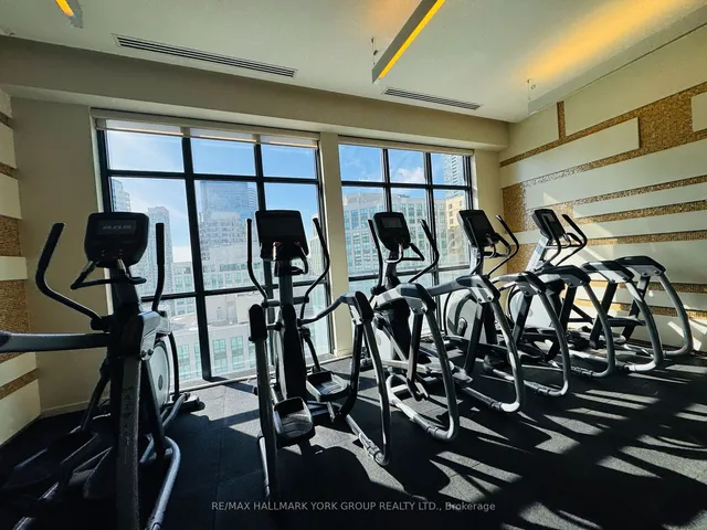 Additional image 19 of 300 Front St Unit 3507