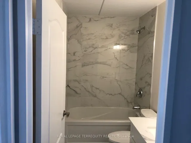 Additional image 12 of 2 Glamorgan Ave Unit 1005