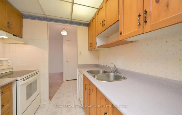 Additional image 16 of 299 Mill Rd Unit 1005