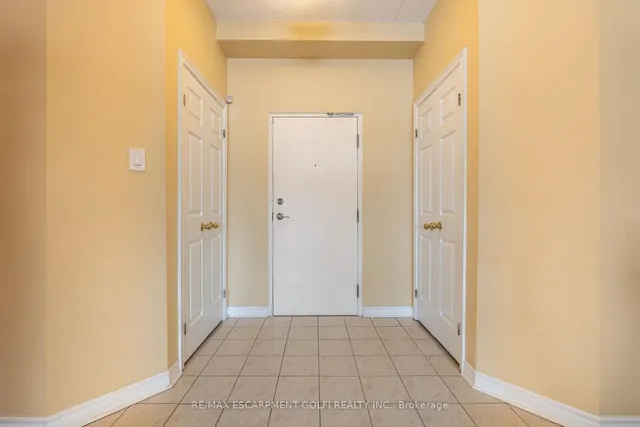 Additional image 3 of 416 LIMERIDGE Rd Unit 109