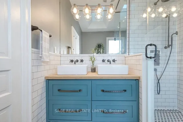 Additional image 33 of 76 Mitchell Ave