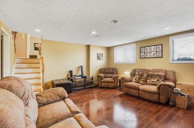 Additional image 17 of 82 Stoney Brook Dr