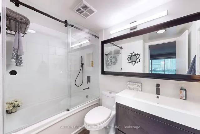 Additional image 11 of 600 Queens Quay Unit 705