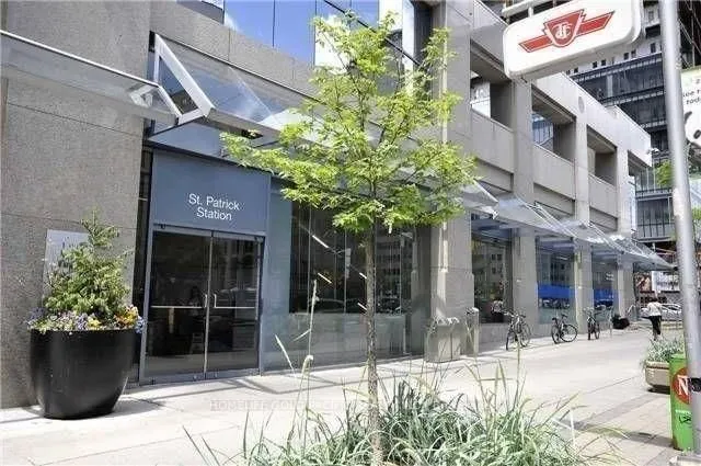 Primary image of 426 University Ave Unit 1001