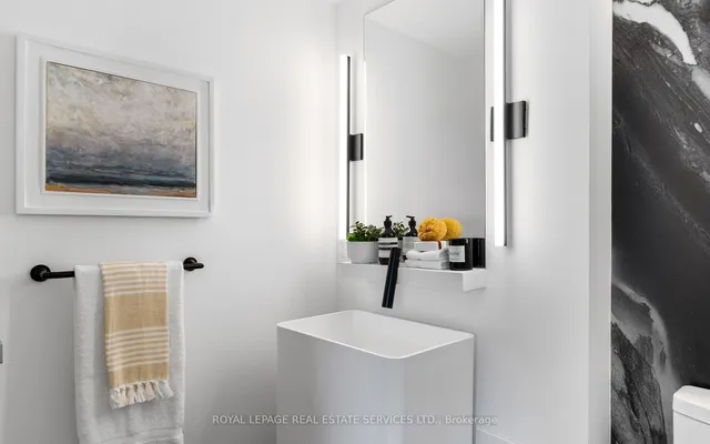 Additional image 22 of 80 Cumberland St Unit PH1903