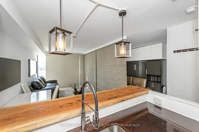 Additional image 27 of 2261 Lake Shore Blvd Unit 220