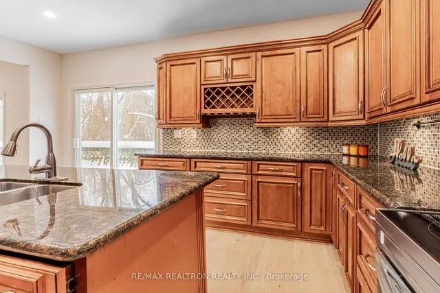 Additional image 23 of 32 Bobwhite Cres