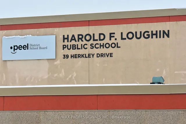 Additional image 35 of 248 Royal Salisbury Way