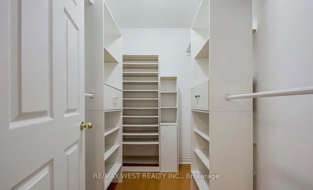 Additional image 13 of 901 Kennedy Rd Unit 26