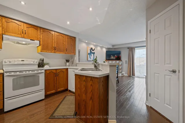 Additional image 5 of 2015 Cleaver Ave Unit 22