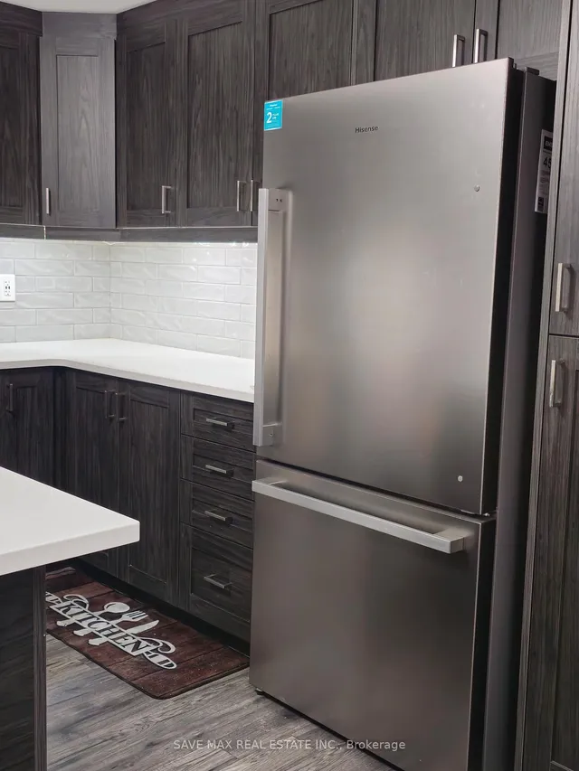 Additional image 7 of 1989 Ottawa St Unit 64H