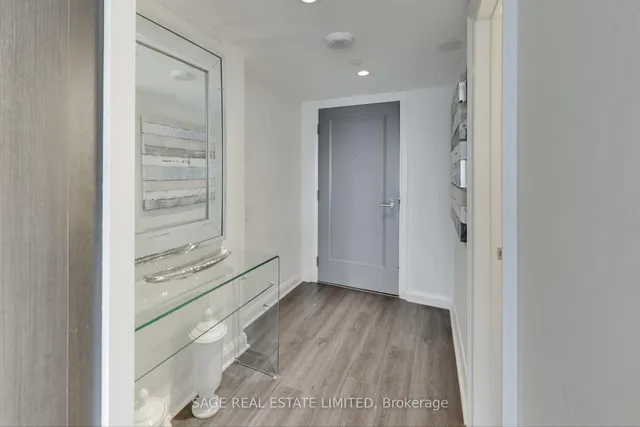 Additional image 3 of 155 Yorkville Ave Unit 2704