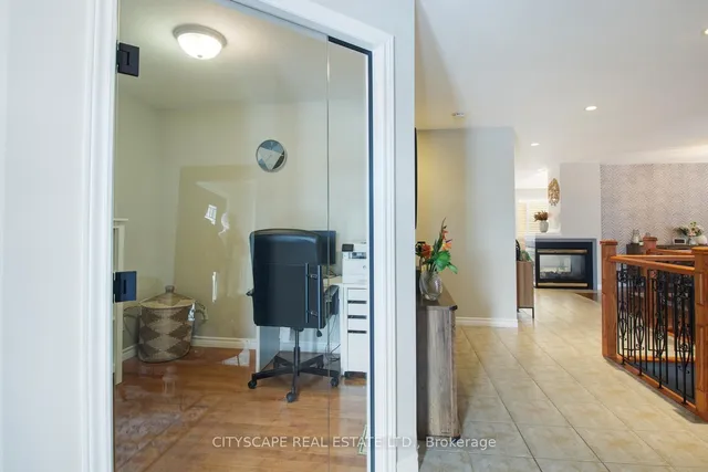 Additional image 5 of 11 Penfold Crt