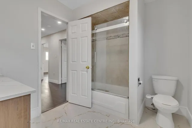 Additional image 35 of 27 Kentucky Dr