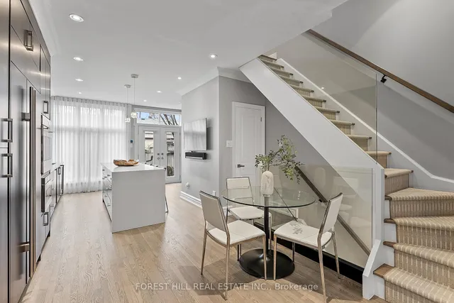 Additional image 8 of 8 Alex Mews