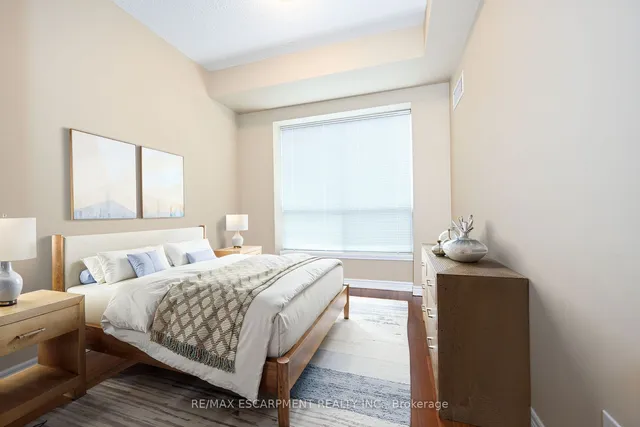 Additional image 23 of 2000 Creekside Dr Unit 501