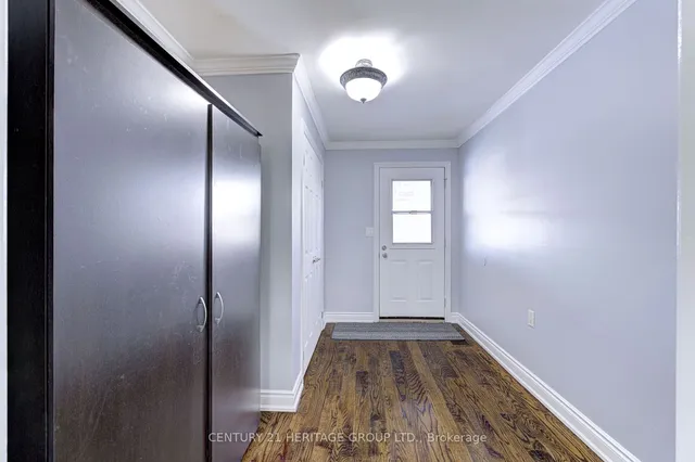 Additional image 25 of 37 Selkirk Ave