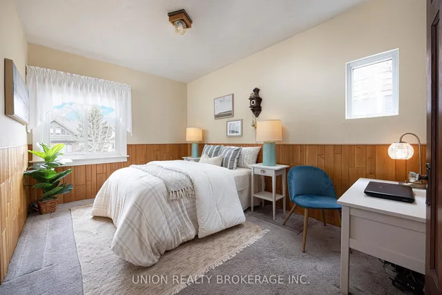 Additional image 18 of 143 Hammersmith Ave