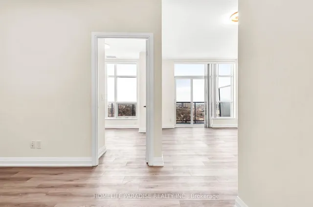 Additional image 16 of 151 Village Green Sq Unit PH09